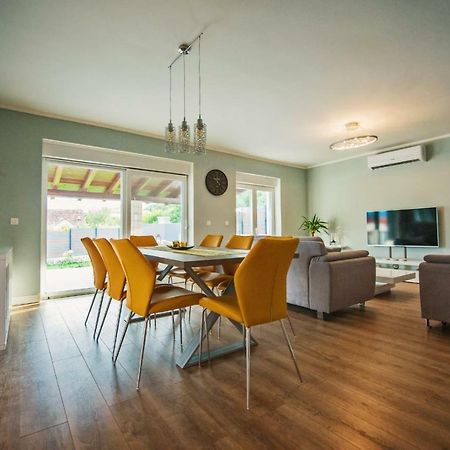 Villa Vida Zmijavci Bagian luar foto