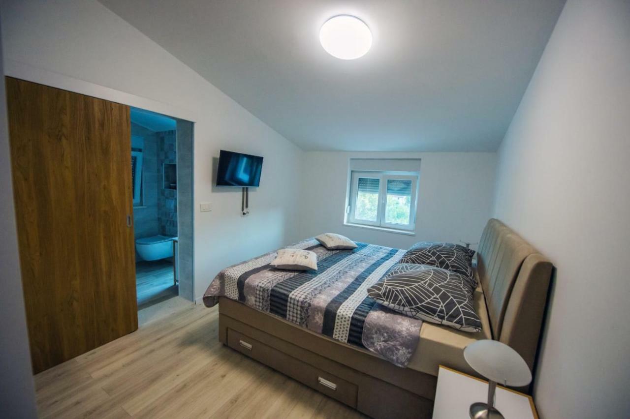 Villa Vida Zmijavci Bagian luar foto