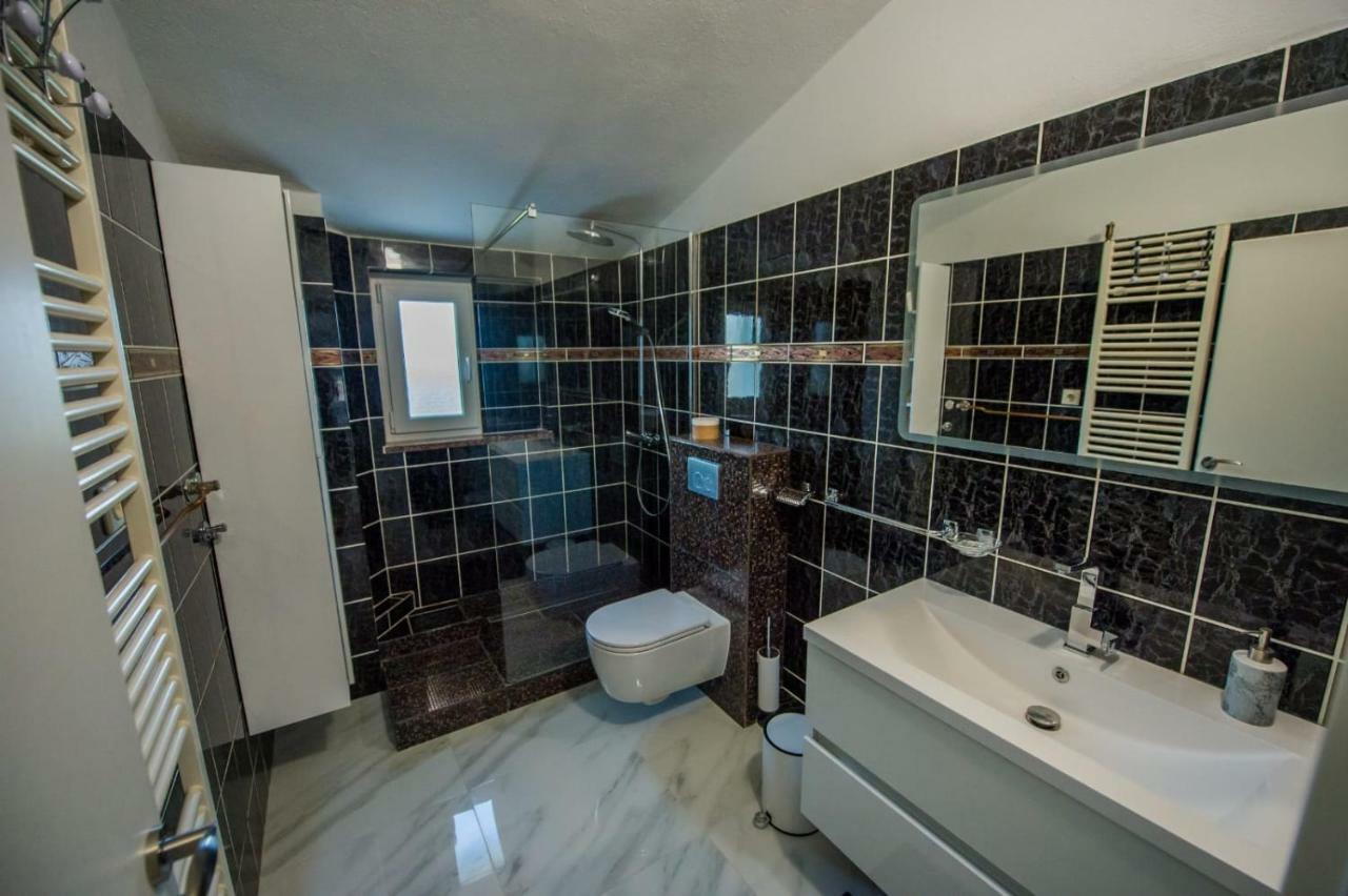 Villa Vida Zmijavci Bagian luar foto